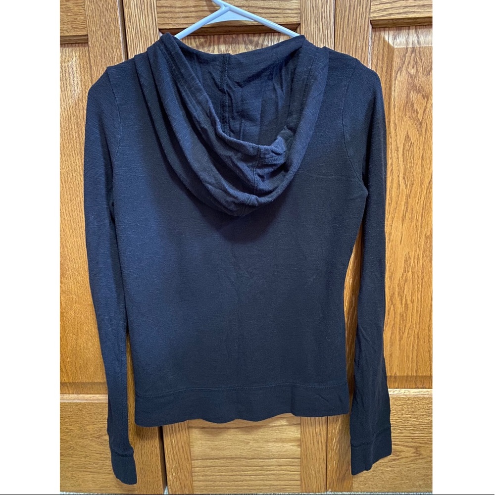 Lightweight zip-up sweater - Picture 3 of 4